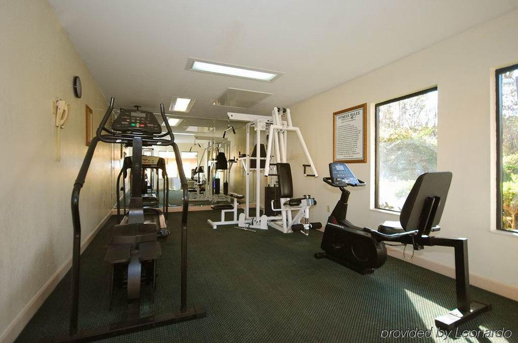 Baymont By Wyndham Lake City Room photo